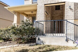 5167 Top Ridge Ln in Schertz, TX - Building Photo - Building Photo
