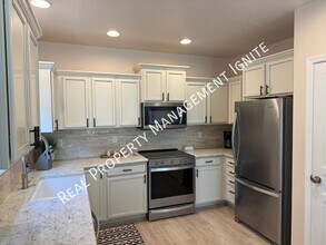 61203 Snowbrush Dr in Bend, OR - Building Photo - Building Photo