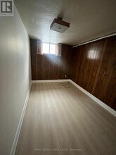 6 Kingsdown Dr in Toronto, ON - Building Photo - Building Photo