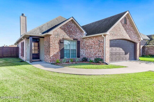 property at 204 Everglades Dr