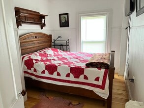 61 Talbot Ave, Unit 2nd floor in Rockland, ME - Building Photo - Building Photo