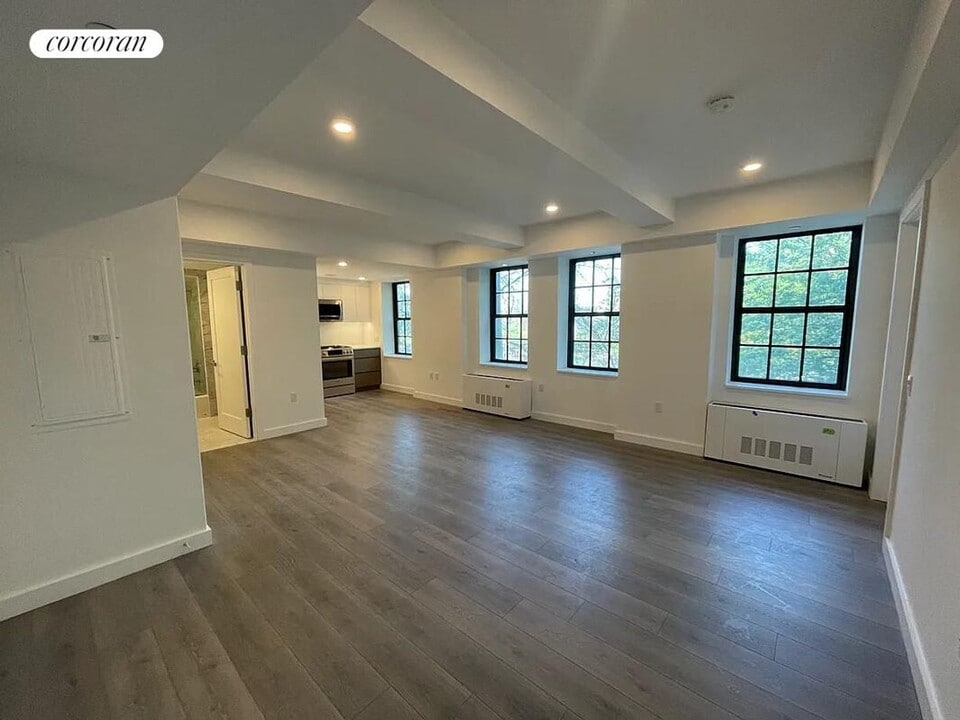124 Columbia Heights in Brooklyn, NY - Building Photo