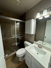 722 Stonecroft Cir in Edmond, OK - Building Photo - Building Photo