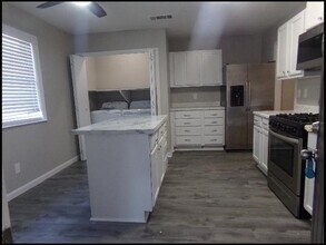 5319 Southboro Ct in Little Rock, AR - Foto de edificio - Building Photo