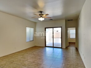 11119 E Serafina Ave in Mesa, AZ - Building Photo - Building Photo