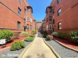 4426 N Wolcott Ave, Unit J05W in Chicago, IL - Building Photo