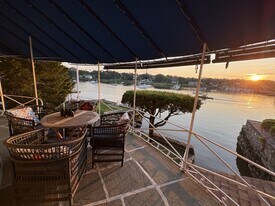 700 Steamboat Rd in Greenwich, CT - Building Photo