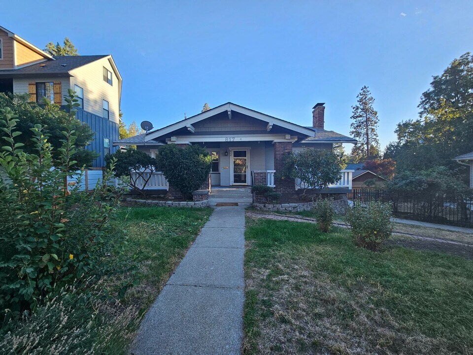 817 W 12th Ave in Spokane, WA - Building Photo