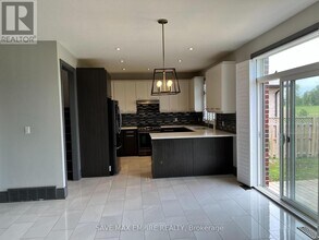 193 Leitch St in Dutton/Dunwich, ON - Building Photo - Building Photo