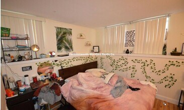 94 Pleasant St in Brookline, MA - Building Photo - Building Photo