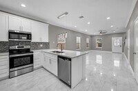 5807 Southmund St photo'