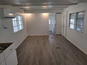 900 9th Ave E in Palmetto, FL - Foto de edificio - Building Photo