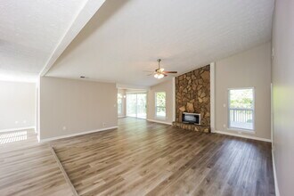 6270 Beethoven Cir in Riverdale, GA - Building Photo - Building Photo