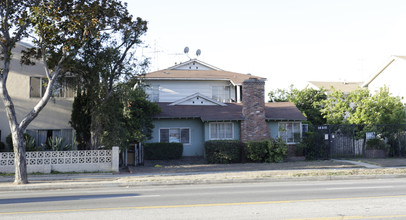 14312 Roscoe Blvd in Panorama City, CA - Building Photo - Building Photo