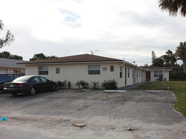 4672-4686 Myla Ln in West Palm Beach, FL - Building Photo - Building Photo