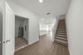 4883 SW 81st Lp in Liberty Triangle, FL - Building Photo - Building Photo