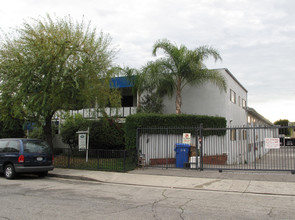 Corteen Apartments in Valley Village, CA - Building Photo - Building Photo