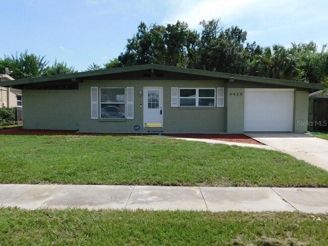 property at 4428 W Varn Ave