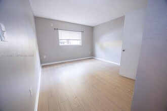 14920 SW 82nd Ln in Miami, FL - Building Photo - Building Photo