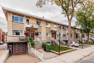 1002 Harvard Av in Montréal, QC - Building Photo