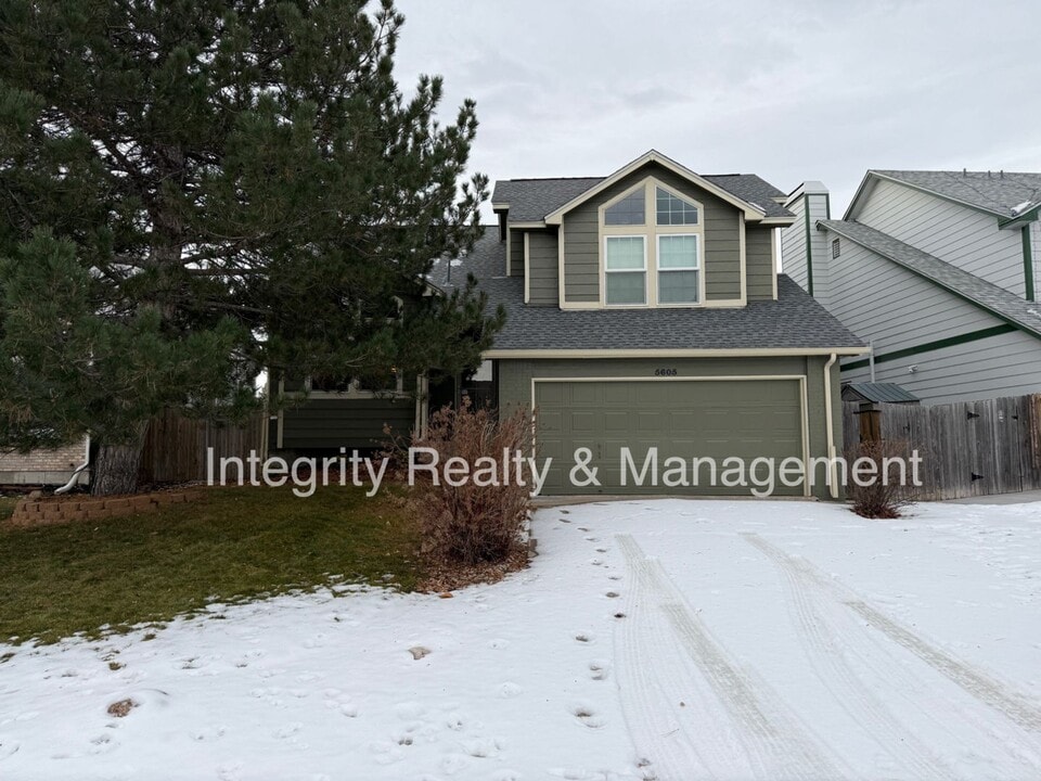 5605 E Prescott Ave in Castle Rock, CO - Building Photo