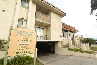 Parkwest Apartments in Lawndale, CA - Building Photo - Building Photo