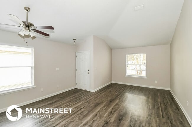 11035 Campus Heights Ln in Jacksonville, FL - Foto de edificio - Building Photo