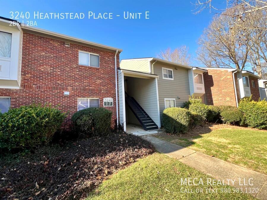 3240 Heathstead Place in Charlotte, NC - Building Photo