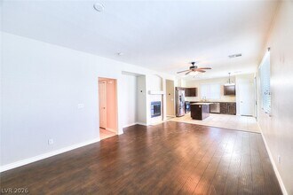 1219 Desert Solitude St in Las Vegas, NV - Building Photo - Building Photo