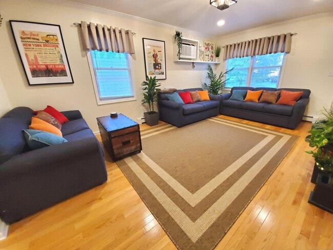 property at 39 Nash Pl