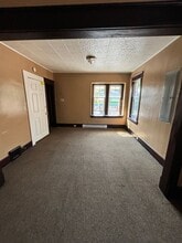 1108 E Lake Rd in Erie, PA - Building Photo - Building Photo