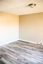 1500 SW Sunset St in Blue Springs, MO - Building Photo - Building Photo