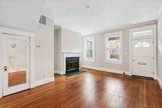 641 5th St NE in Washington, DC - Building Photo - Building Photo
