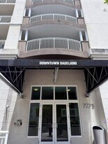 7275 SW 89th St in Miami, FL - Building Photo