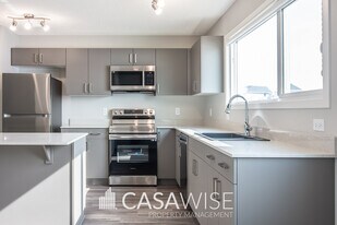6231-6176 176 Ave NW in Edmonton, AB - Building Photo