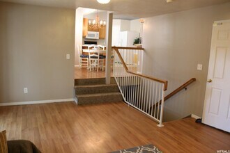 3217 Ivy Park Dr in West Valley City, UT - Building Photo - Building Photo