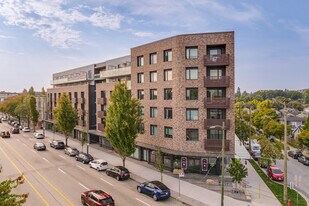 The Hyland in Vancouver, BC - Building Photo