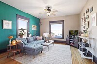 1926 Aldrich Ave S, Unit 101