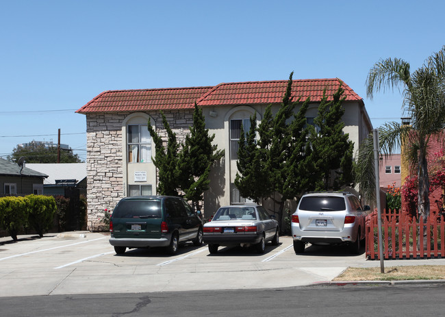 4026 Wabash Ave in San Diego, CA - Foto de edificio - Building Photo