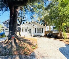 3055 Rosselle St in Jacksonville, FL - Building Photo