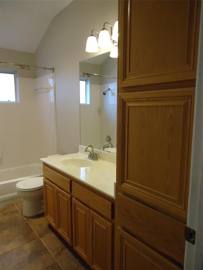 1404 Peachtree Valley Dr in Round Rock, TX - Building Photo - Building Photo