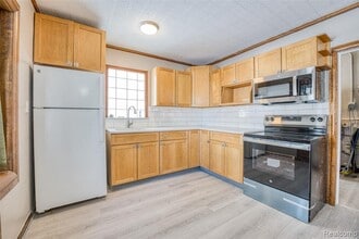 321 Longspur Ln in Commerce Township, MI - Foto de edificio - Building Photo