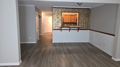 1812 Country Village Blvd in Humble, TX - Foto de edificio - Building Photo