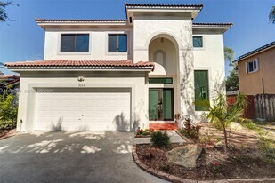 9053 SW 214th St in Cutler Bay, FL - Building Photo