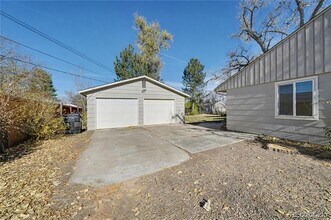 5055 E Dartmouth Ave in Denver, CO - Foto de edificio - Building Photo