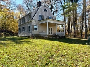 195 Centennial Lane in Gilbertsville, NY - Foto de edificio - Building Photo