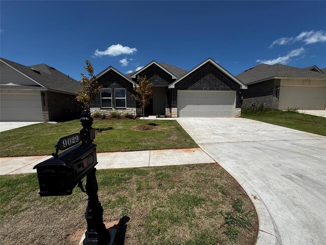 9029 NW 149th Ter in Yukon, OK - Building Photo - Building Photo