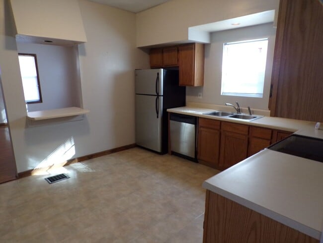 property at 247 S Kansas St