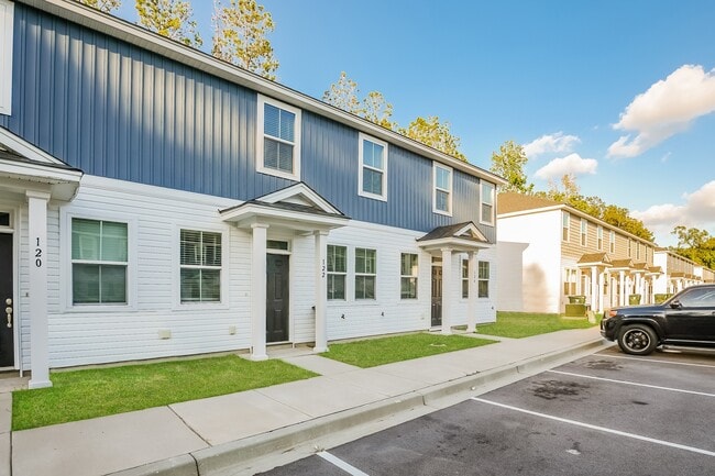 124 Morning Line Dr in Moncks Corner, SC - Building Photo - Building Photo