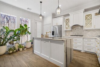 4746 Post Oak Timber Dr in Houston, TX - Building Photo - Building Photo